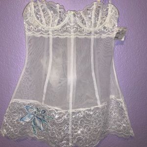 Sexy white lace chemise / slip